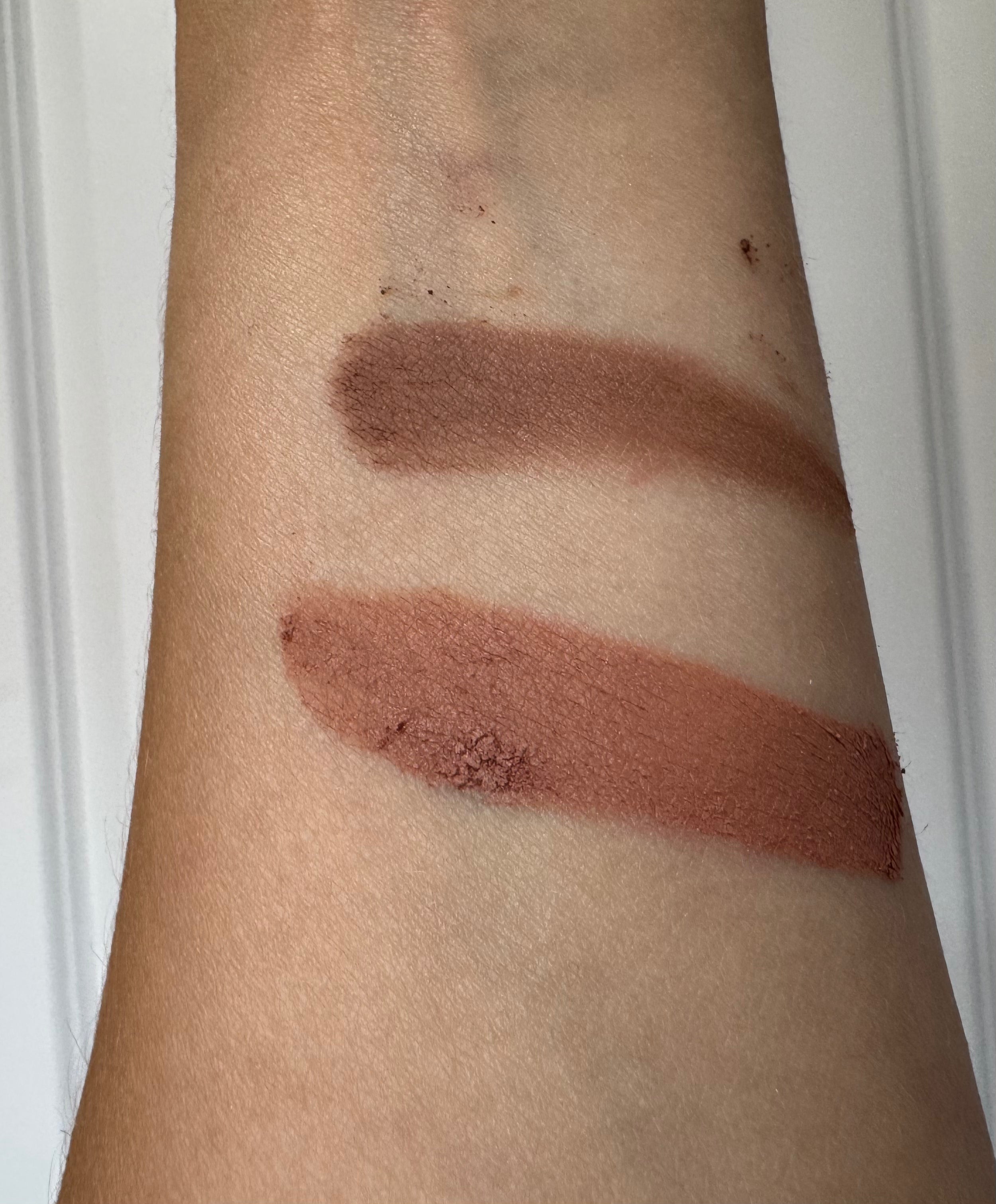 MATTE EYE SHADOW