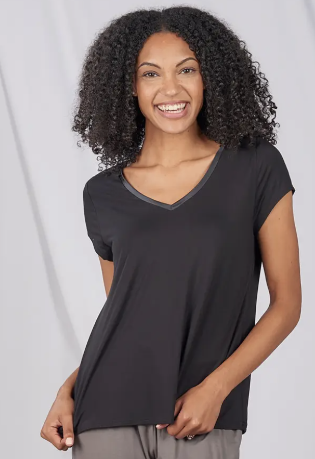 BAMBOO VNECK T